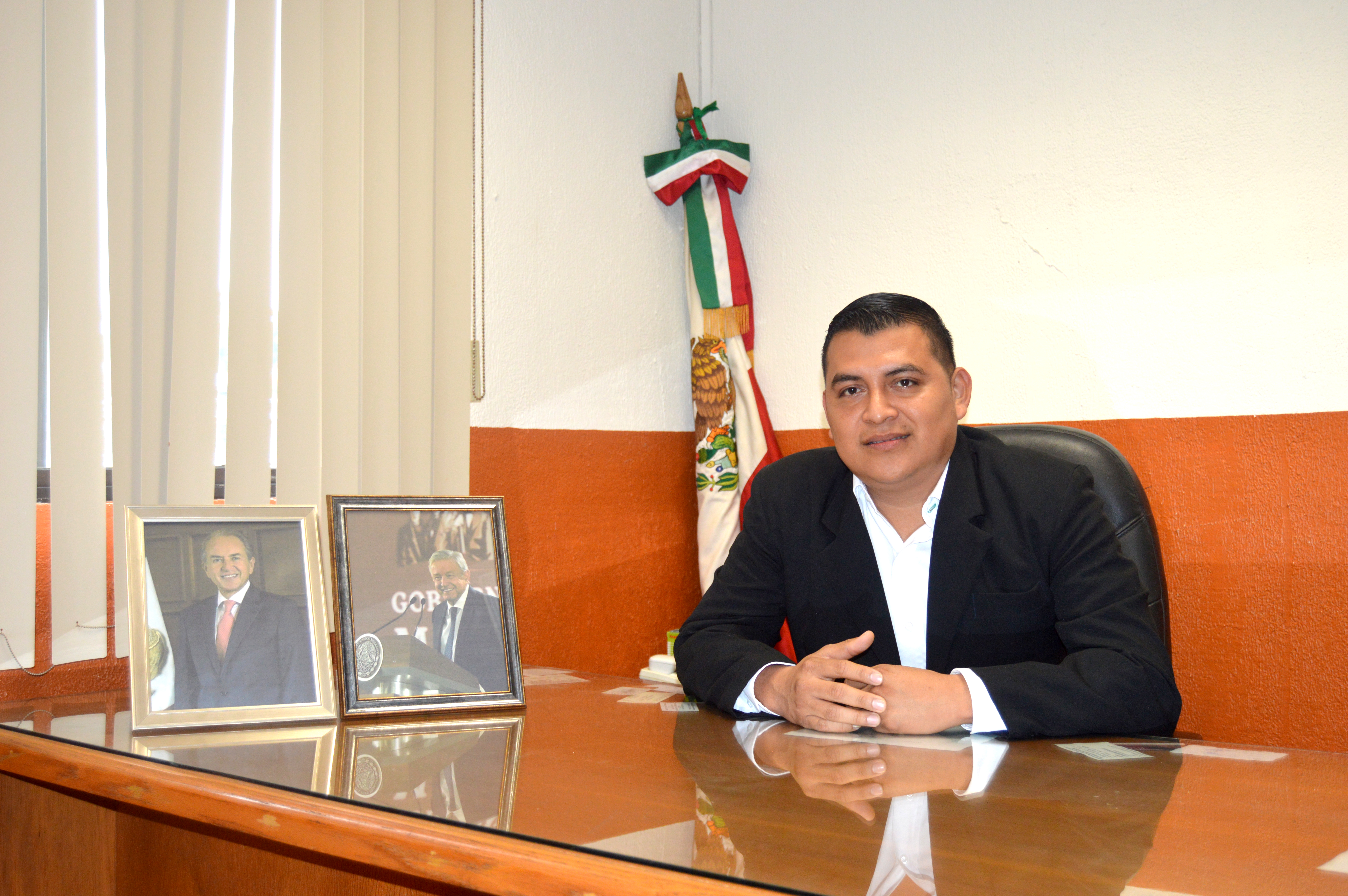 ROBERTO HERNANDEZ HERNANDEZ ARCHIVO